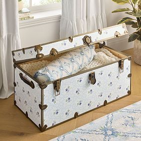 Hill House Home Clematis Scallop XXL Dorm Trunk (36")
