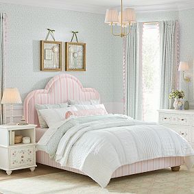 Hill House Home Green Clematis Scallop Wallpaper Samples