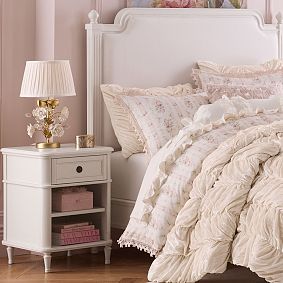 Colette Nightstand (18")