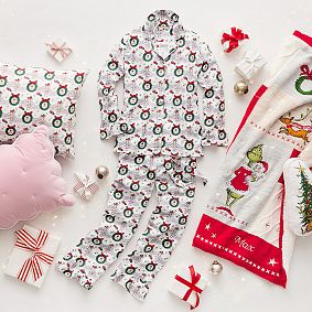 Dr. Seuss's The Grinch™ Cindy-Lou Who™ Flannel Pajama Set