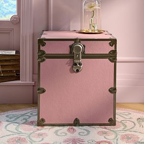 <i>Wicked</i> Cube Dorm Trunk (18")