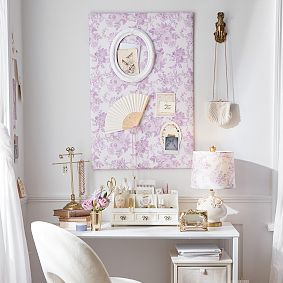 LoveShackFancy Floral Table Lamp (18")