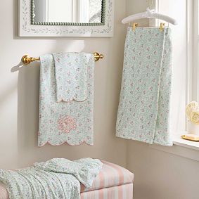 Hill House Home Clematis Scallop Bath Wrap