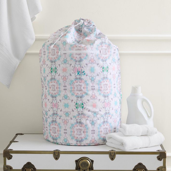 Lilly Pulitzer XL Laundry Backpack Lilly Pulitzer Essential Laundry Backpack | Pottery Barn Teen main image 4