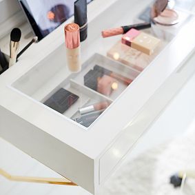 Get Ready Beauty Station (31.75"x12.75")