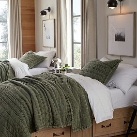 Belden Corner Storage Bed