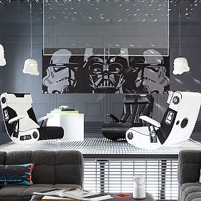 <em>Star Wars</em>™ Stormtrooper™ Media Chair