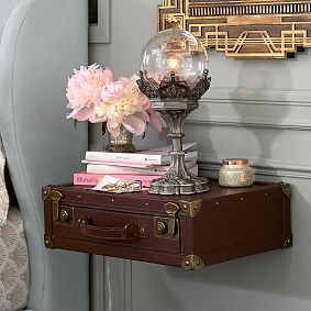 FANTASTIC BEASTS™ Newt Scamander™ Suitcase Shelf