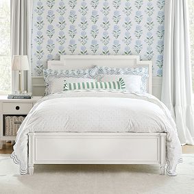 Marlowe Classic Bed