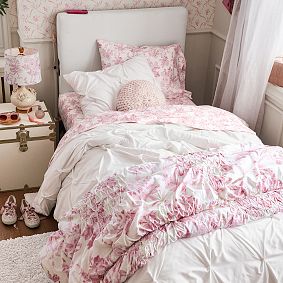 Cube Dorm Trunk (18")