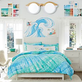 3-D Glasses, Wood And Mirror