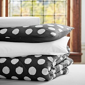 Dot Chic Essential Value Bedding Set, Black