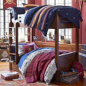 Harry Potter<sup>&trade;</sup> Hogwarts<sup>&trade;</sup> House Sham