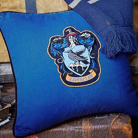 Harry Potter™ House Patch Ravenclaw™ Pillow Cover