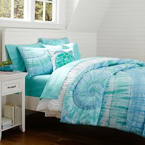 Dunes Tie-Dye Quilt