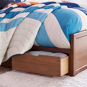Sutton Bed, Walnut