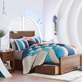 Sutton Bed, Walnut