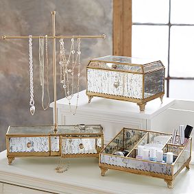 Isabelle Jewelry Box