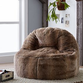 Wolf Faux-Fur Leanback Lounger