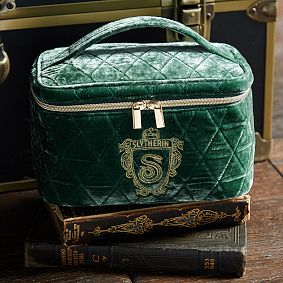 Harry Potter™ Slytherin™ Velvet Train Case
