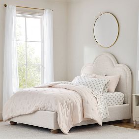 Chelsea Upholstered Classic Bed