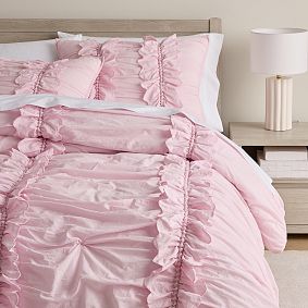 Open Box: Macaron Ruffle Quilt, Twin/Twin XL - Pink