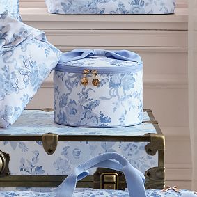 LoveShackFancy Train Case