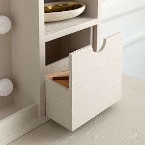 Marquee Makeup Vanity (32"w x 20"d)