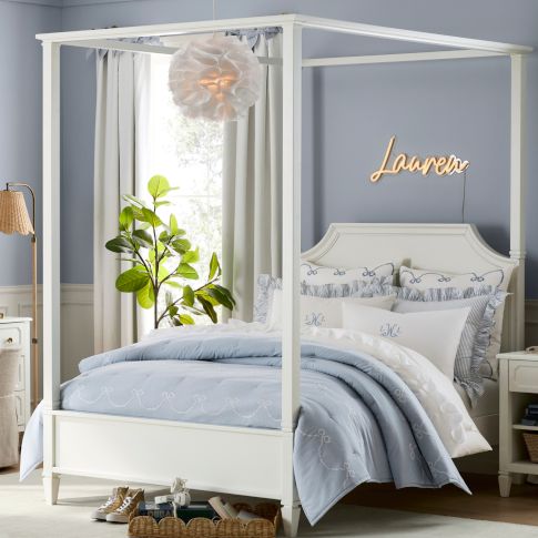 Bow-tiful Bedroom