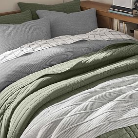 Ashmont Cozy Knit Throw