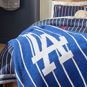 <em>MLB</em>™<em>Los Angeles Dodgers</em>™ Fuzzy Throw