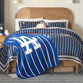 <em>MLB</em>™<em>Los Angeles Dodgers</em>™ Fuzzy Throw