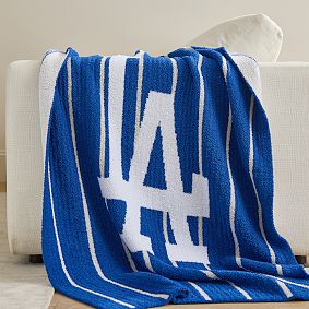 <em>MLB</em>™<em>Los Angeles Dodgers</em>™ Fuzzy Throw