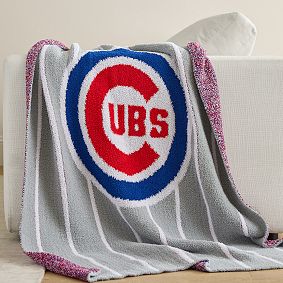 <em>MLB</em><sup>&trade;</sup><em>Chicago Cubs</em><sup>&trade;</sup> Fuzzy Throw