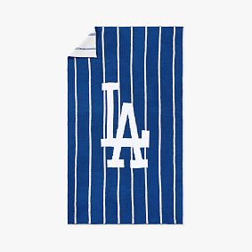 <em>MLB</em>™<em>Los Angeles Dodgers</em>™ Fuzzy Throw