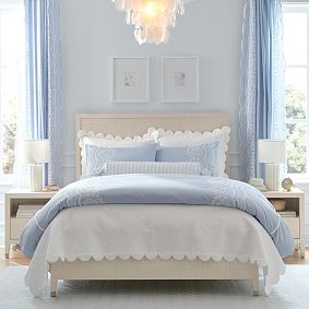 AERIN Raffia Classic Bed