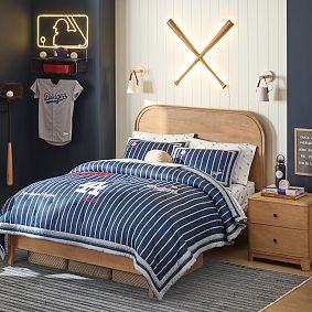 Rowan Nightstand (22")