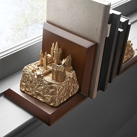 Harry Potter<sup>&trade;</sup> Sculpted Hogwarts<sup>&trade;</sup> Bookends