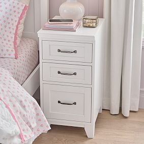 Hampton Storage Tower Nightstand (19")