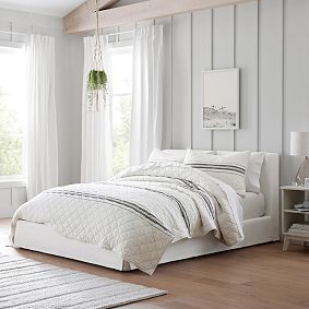 Jamie Slipcovered Classic Bed