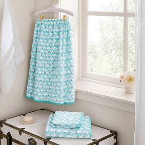 Roller Rabbit Hathi Hearts Elephant Bath Wrap &amp; Towels Set