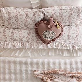 Harry Potter<sup>&trade;</sup> Hogwarts<sup>&trade;</sup> Toile Ruffle Sheet Set