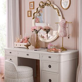 LoveShackFancy Bow Mirror (30.5"x32.5")
