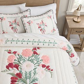 Hill House Home Bouquet Quilt