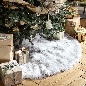 Harry Potter™ Hedwig™ Sparkle Faux Fur Tree Skirt