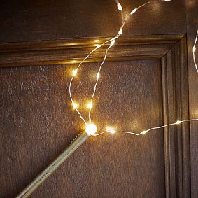 Harry Potter<sup>&trade;</sup> Enchanted Lit Wand Decor