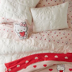Hello Kitty<sup>&reg;</sup> Organic Heart Sheet Set