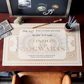 Harry Potter<sup>&trade;</sup> Hogwarts Express<sup>&trade;</sup> Desk Mat (30"x18")