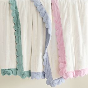 Scallop Fur Throw
