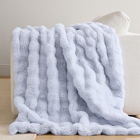 Marshmallow Cozy Throw